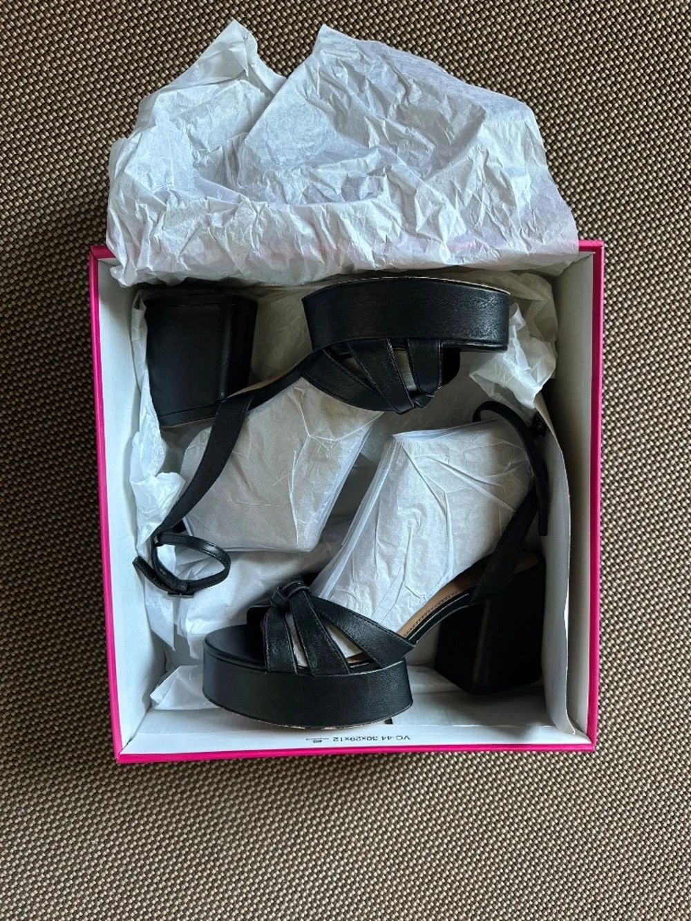 VINCE CAMUTO PLATFORM VS-FREESIE LEATHER SANDALS SIZE 7.5 - Picture 10 of 12